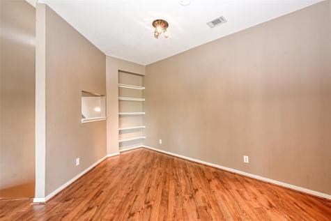4144 Greystone Way 805 Sugar Land TX 77479