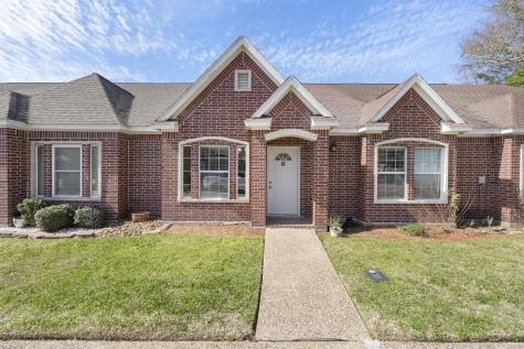 1310 E James Street 18 Baytown TX 77520