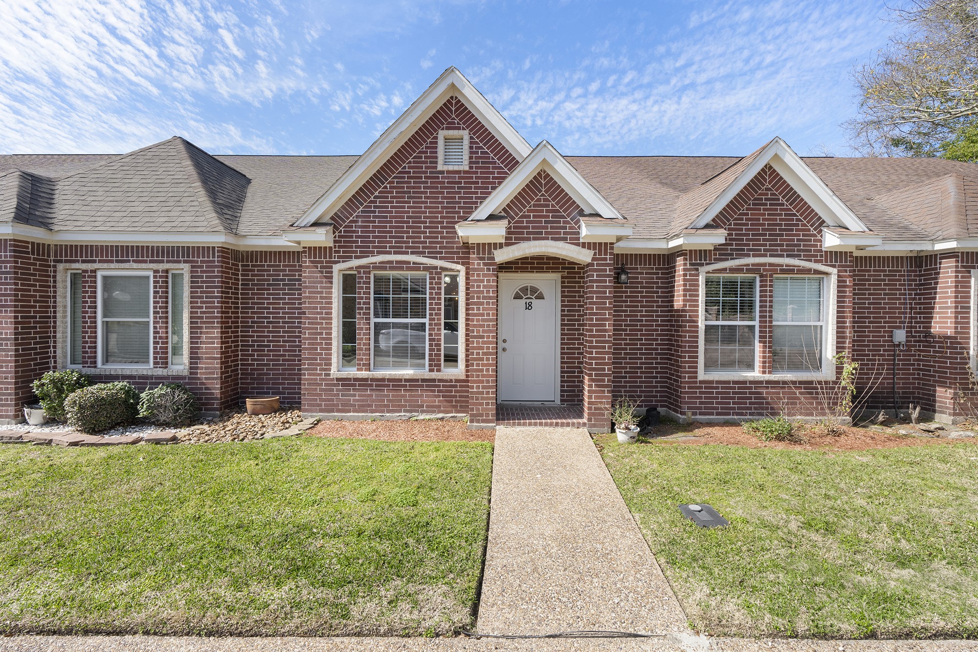 1310 E James Street 18 Baytown TX 77520
