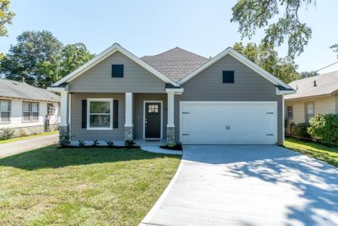 707 Clarence Street Tomball TX 77375