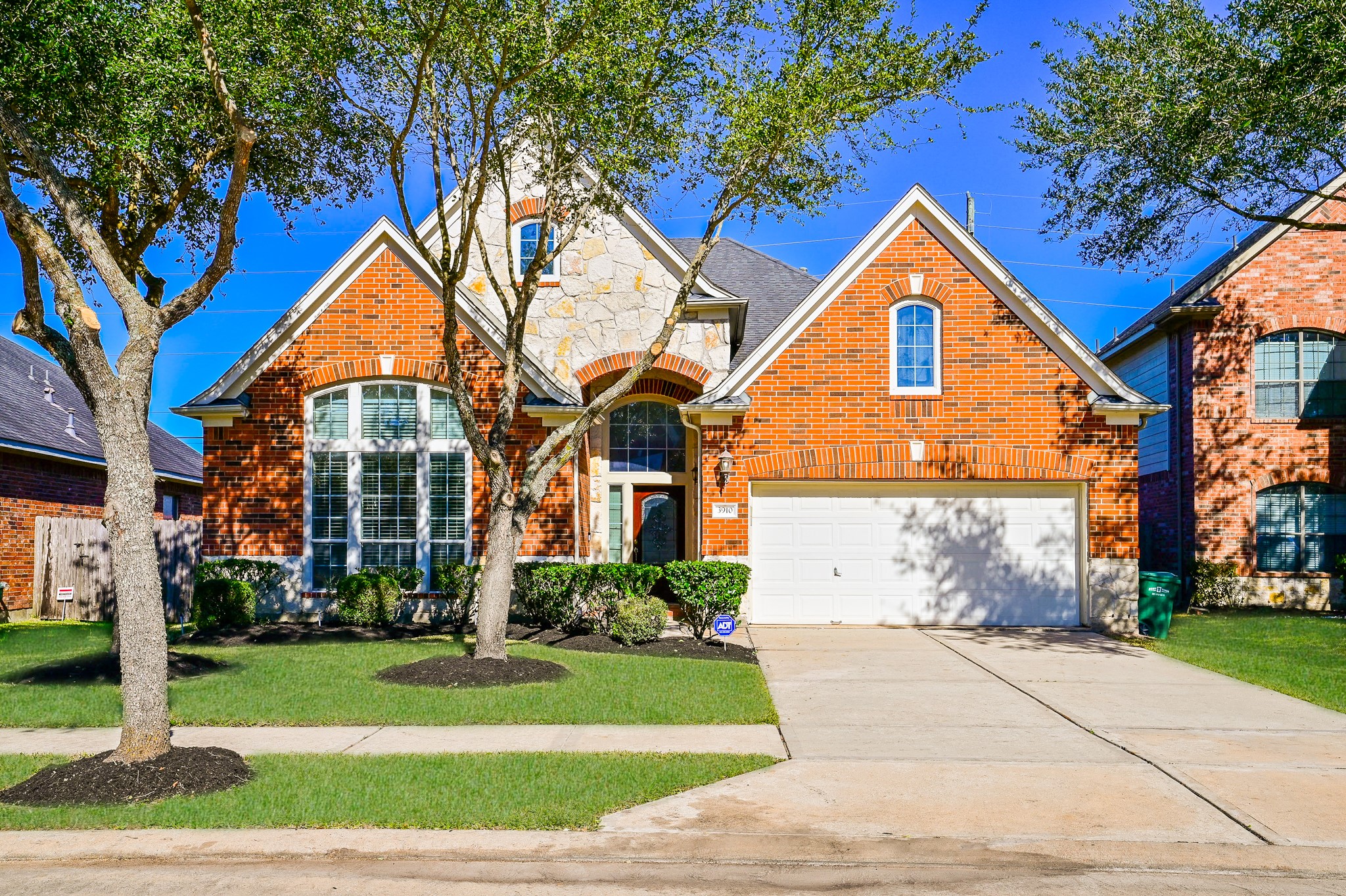 3910 Jade Cove Lane Sugar Land TX 77479