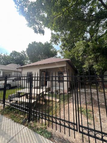 417 Marie Street Houston TX 77009
