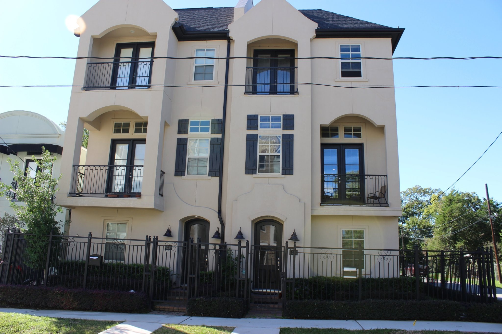 1221 Summer Street Houston TX 77007