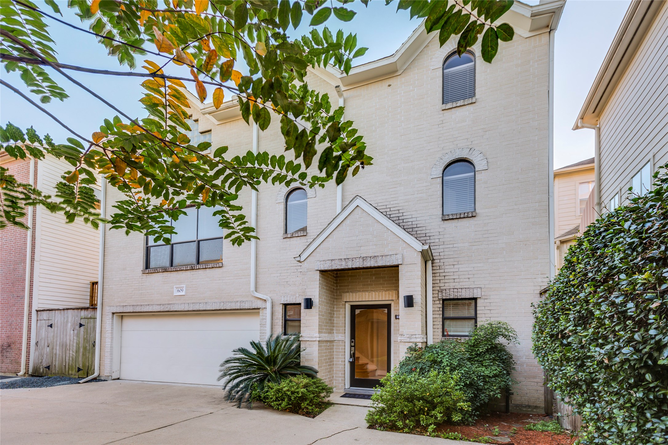 609 Lester Street Houston TX 77007
