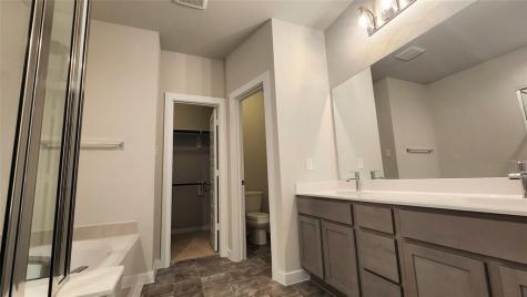2315 Honey Heights Lane Fresno TX 77545