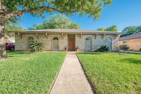 1118 Laurel Valley Drive Houston TX 77062