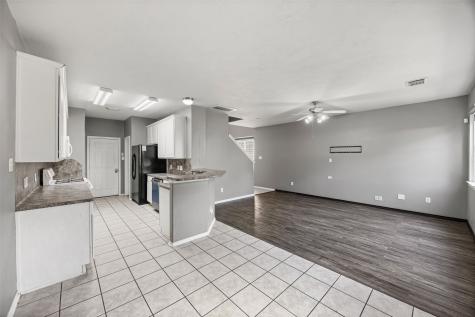 12427 Oriole Lake Way Houston TX 77089