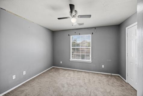 12427 Oriole Lake Way Houston TX 77089
