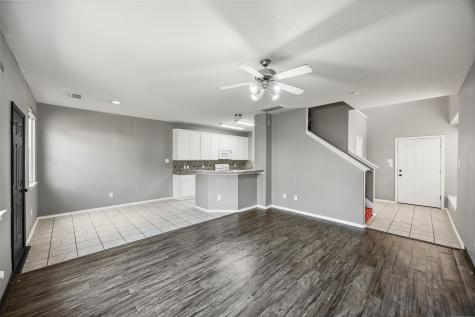 12427 Oriole Lake Way Houston TX 77089