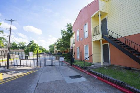 2801 N Broadmead 1009 Houston TX 77025