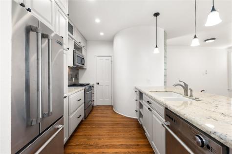 869 Usener Street Houston TX 77009
