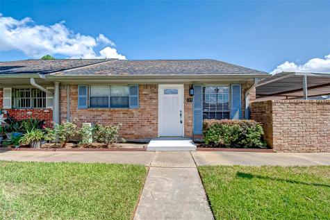 1104 W Tri Oaks Lane 119 Houston TX 77043