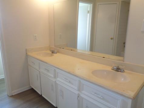 2502 Creekway Circle Missouri City TX 77459