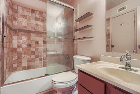 3100 Jeanetta Street 602 Houston TX 77063