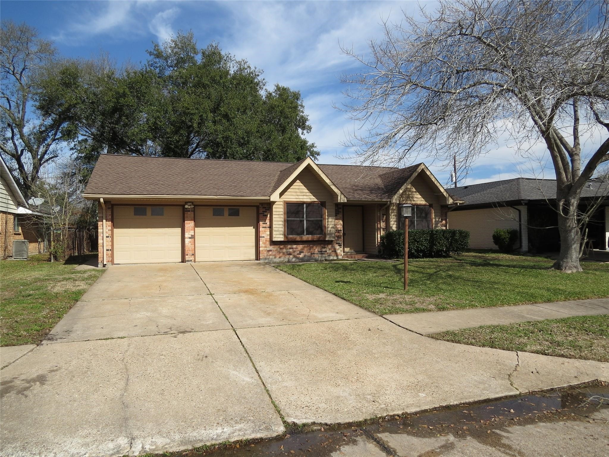 325 Alice Lane Deer Park TX 77536
