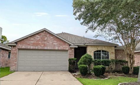 13109 Rippling Creek Lane Pearland TX 77584