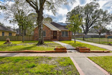 1928 Canterbury Street Houston TX 77030