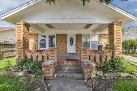 2504 Oakcliff Street Houston TX 77023