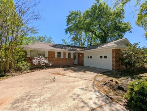 2013 Oaklawn Drive Conroe TX 77304