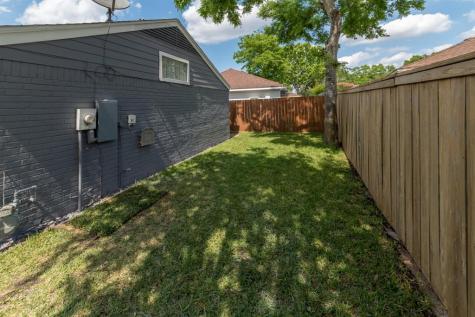 14115 Briarhills Parkway Houston TX 77077