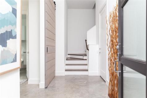 5867 E Post Oak Lane Houston TX 77055