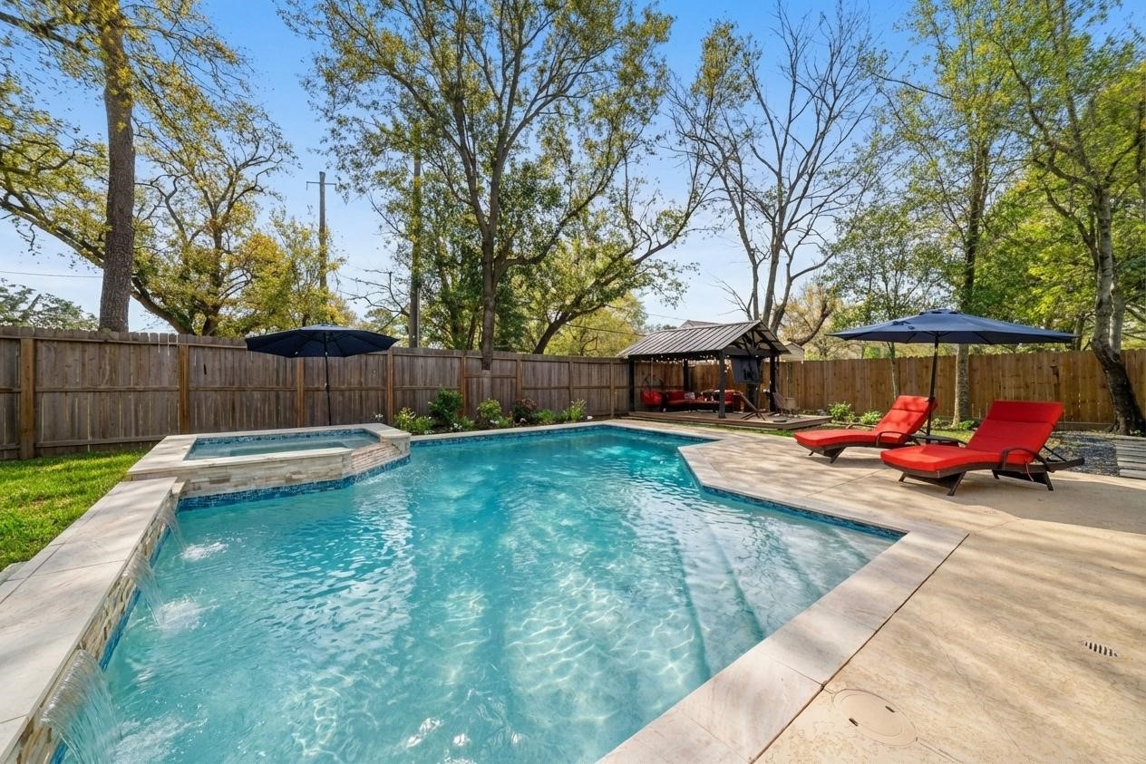 10607 Chimney Rock Road Houston TX 77096