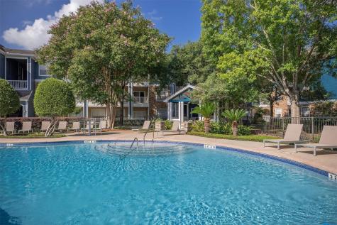 19100 N Glenwest Drive 1132 Friendswood TX 77546