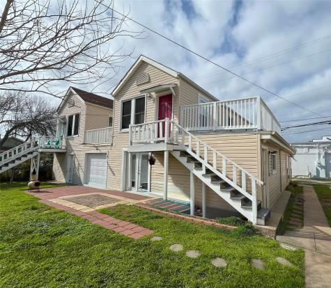 4114 Avenue S 1/2 B Galveston TX 77550