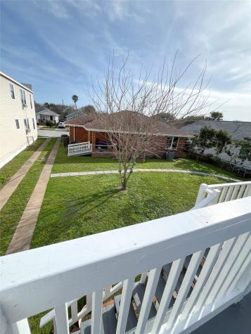 4114 Avenue S 1/2 B Galveston TX 77550