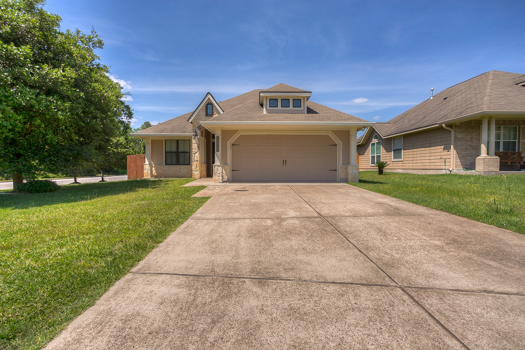 103 Garden Acres Huntsville TX 77320
