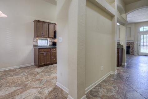 103 Garden Acres Huntsville TX 77320