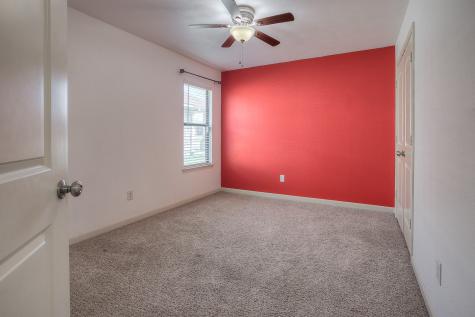 103 Garden Acres Huntsville TX 77320