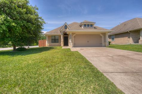 103 Garden Acres Huntsville TX 77320