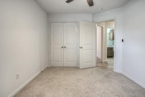 103 Garden Acres Huntsville TX 77320