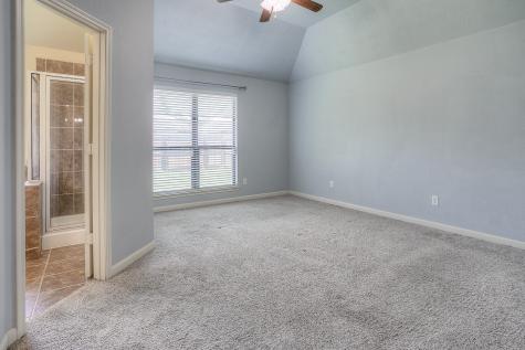 103 Garden Acres Huntsville TX 77320