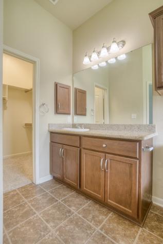 103 Garden Acres Huntsville TX 77320