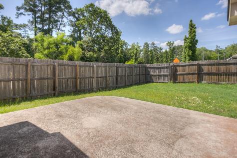 103 Garden Acres Huntsville TX 77320