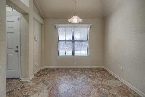 103 Garden Acres Huntsville TX 77320