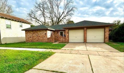213 6th Avenue N Texas City TX 77590