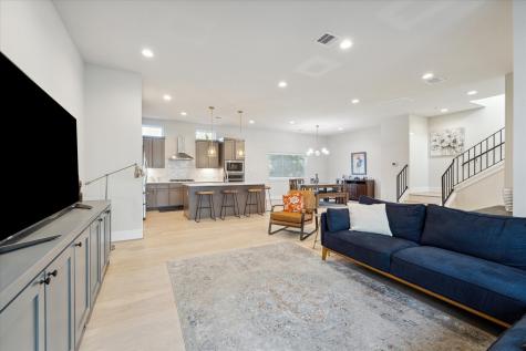 834 Fisher Street C Houston TX 77018