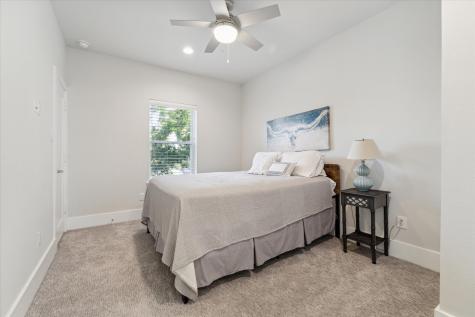 834 Fisher Street C Houston TX 77018