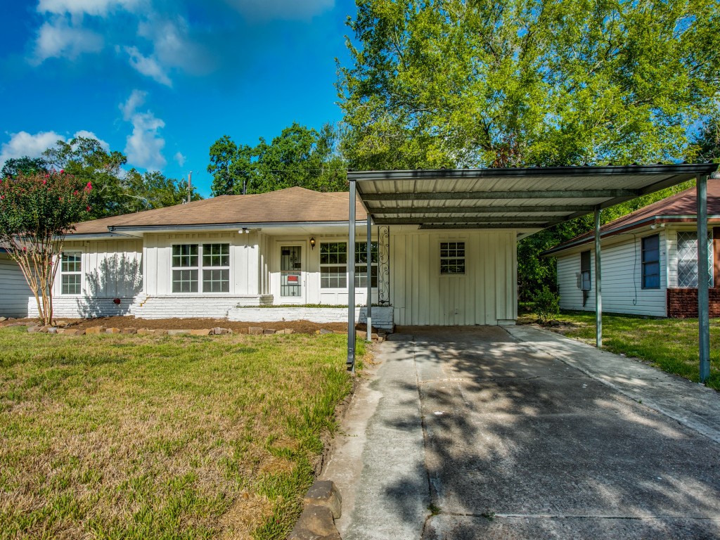 10315 Envoy Street Houston TX 77016