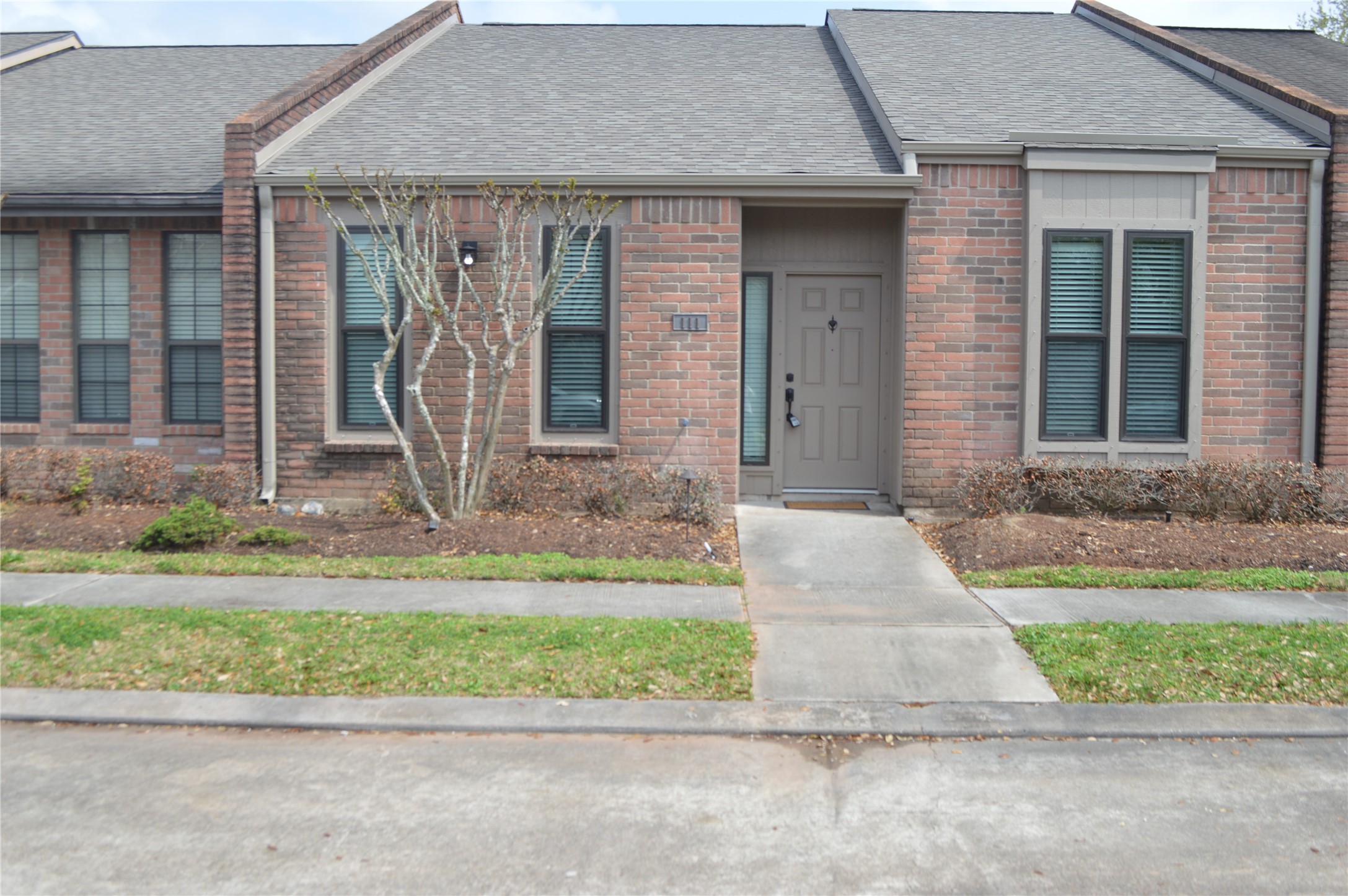 111 Manor Place Lake Jackson TX 77566