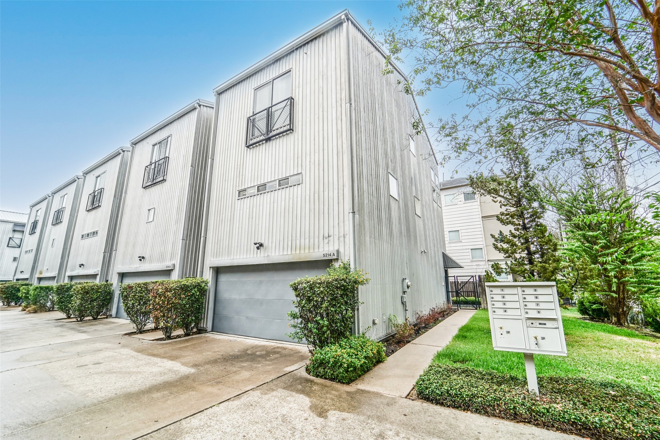 5214 Blossom Street A Houston TX 77007