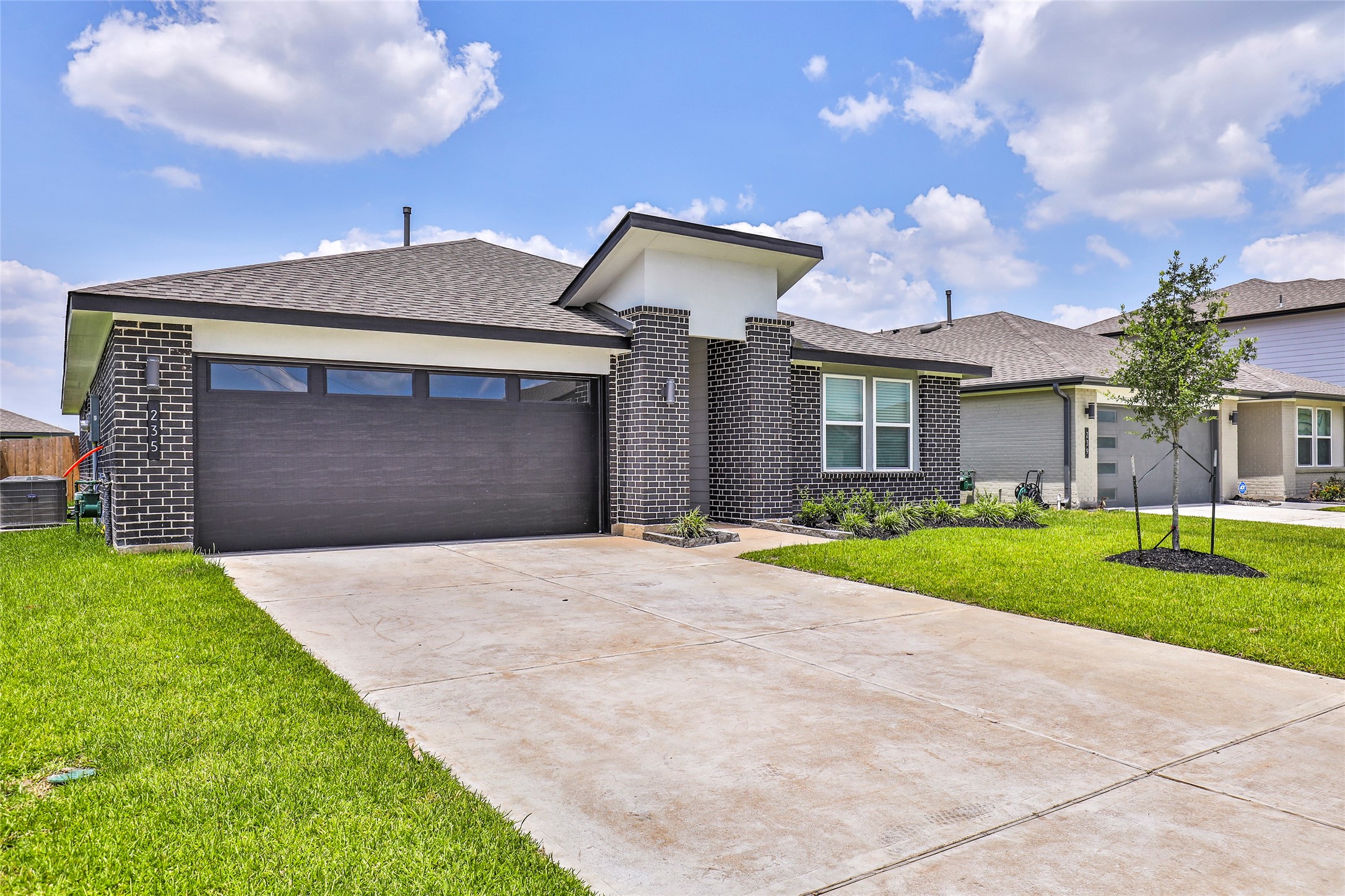 235 John House Lane Rosharon TX 77583