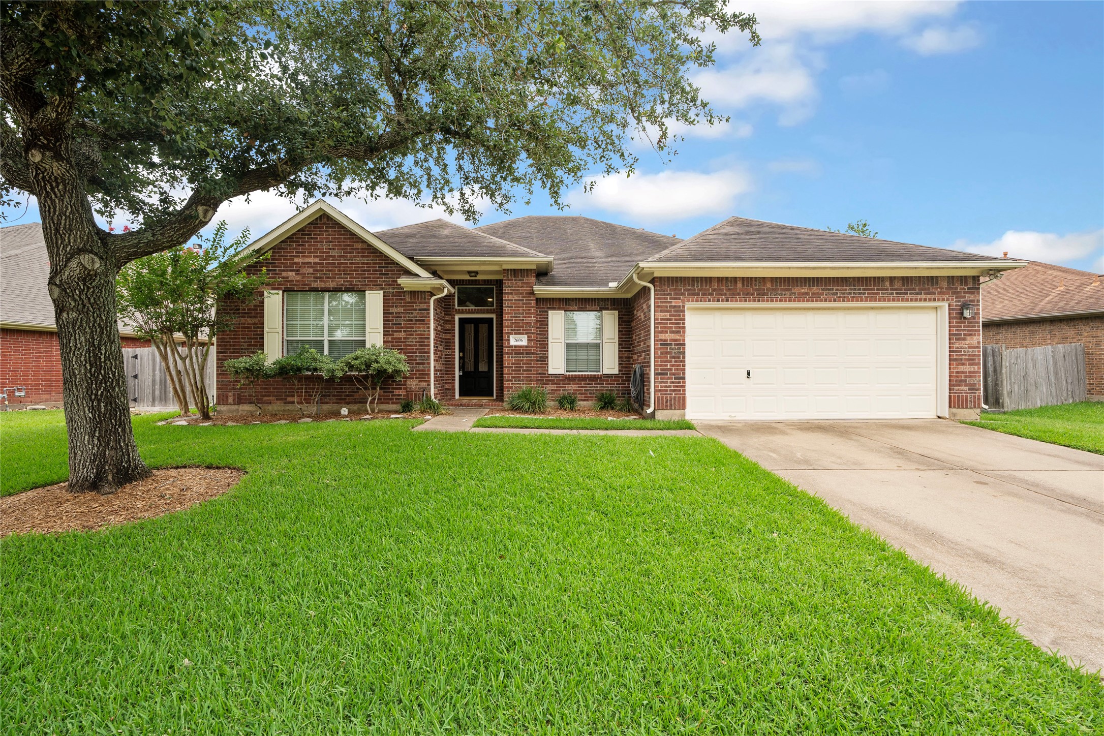 2606 Cross Tide Lane Friendswood TX 77546