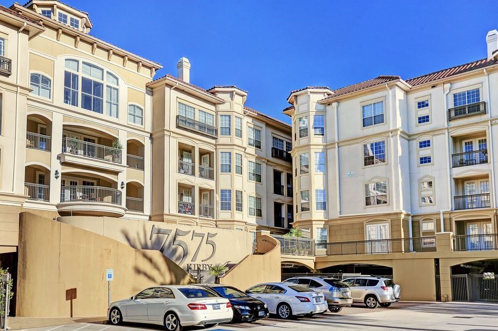 7575 Kirby Drive 1104 Houston TX 77030