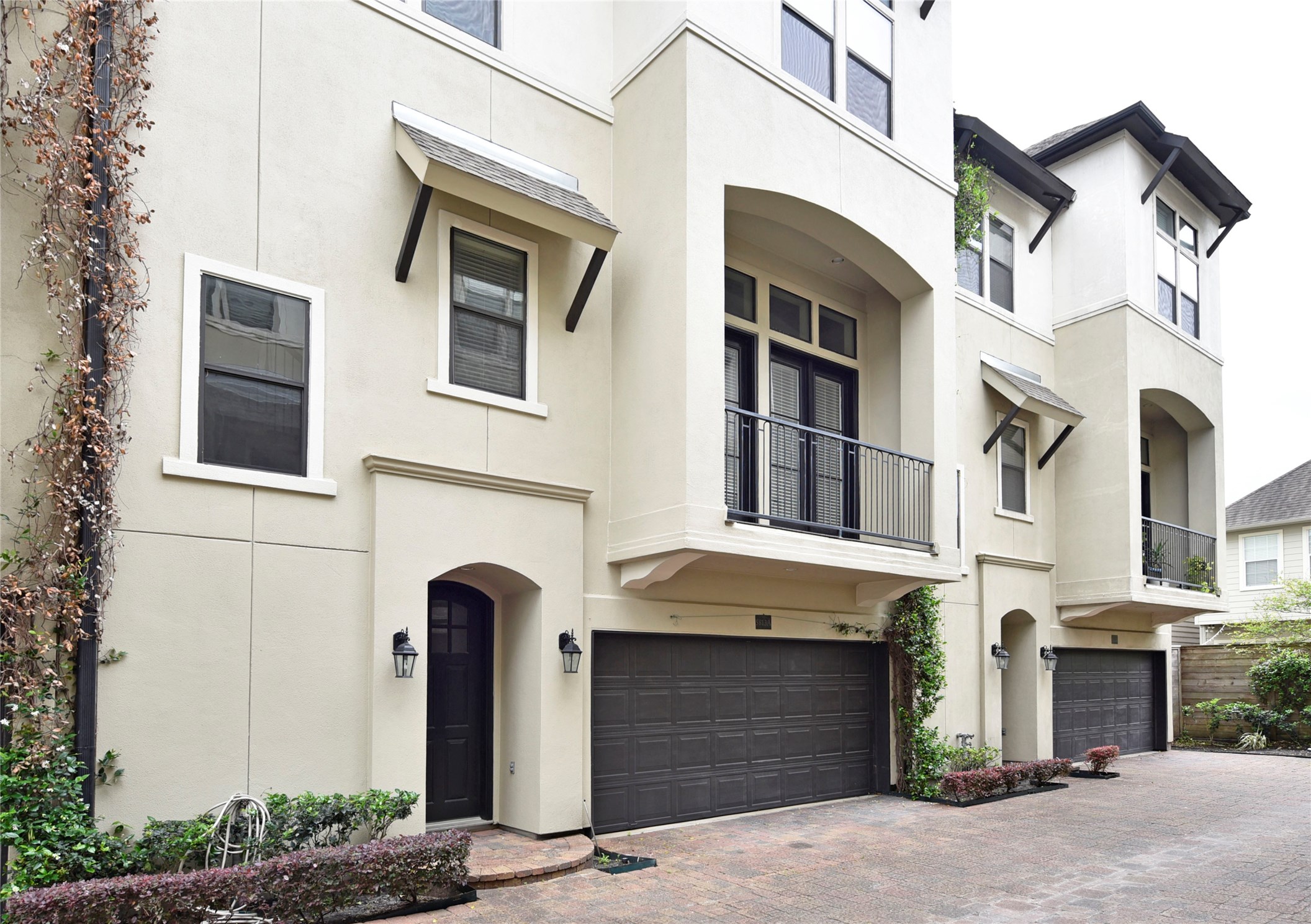 5813A Kiam Street Houston TX 77007