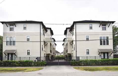 5813A Kiam Street Houston TX 77007
