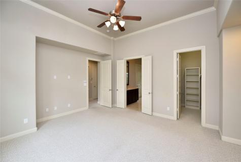5813A Kiam Street Houston TX 77007